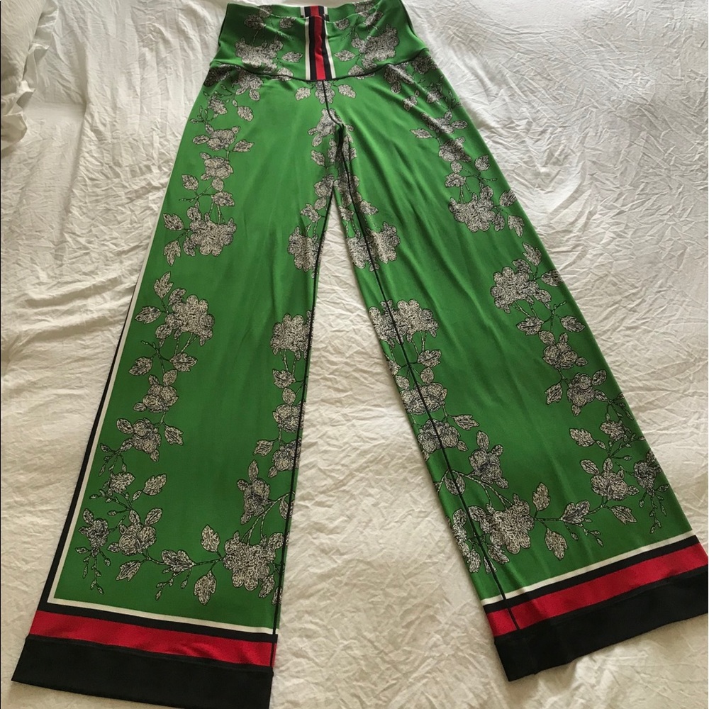 Eva Varro pant